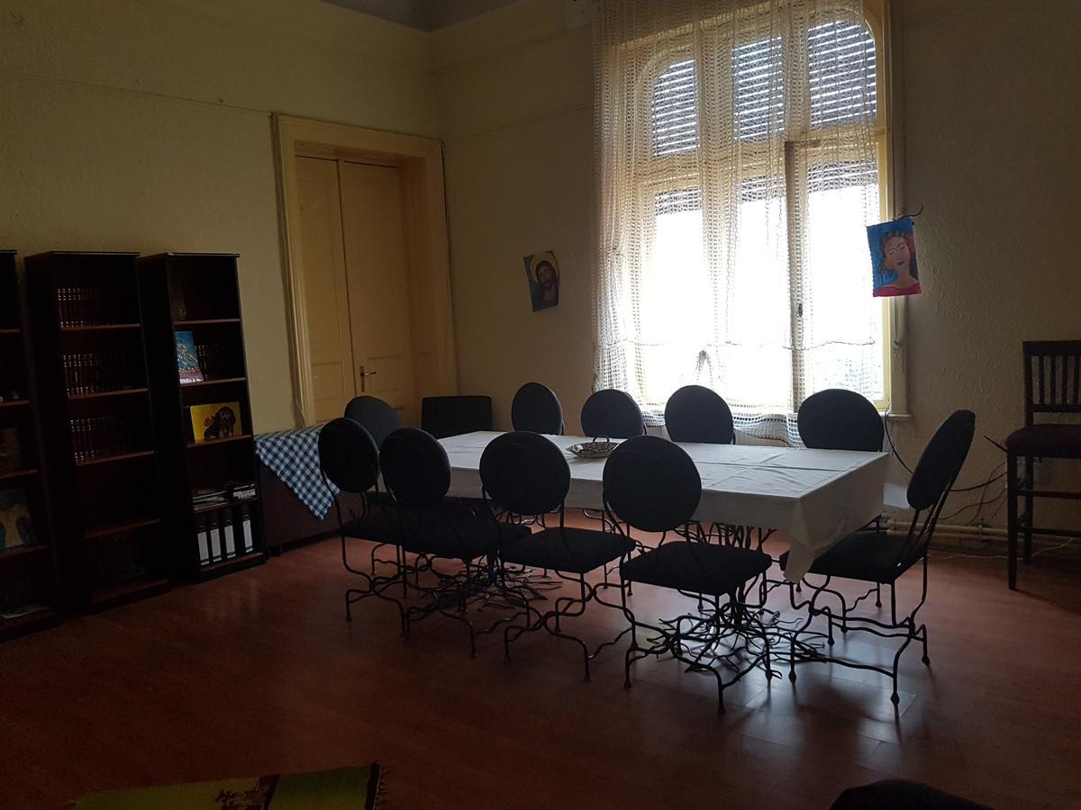 크라이오바 Casa Boiereasca 호스텔 외부 사진