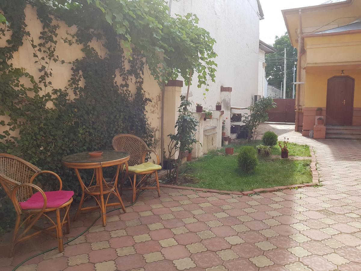 크라이오바 Casa Boiereasca 호스텔 외부 사진